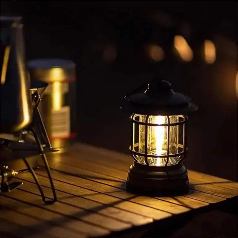 Camping Lamp: recensioni e opinioni su questo indispensabile accessorio